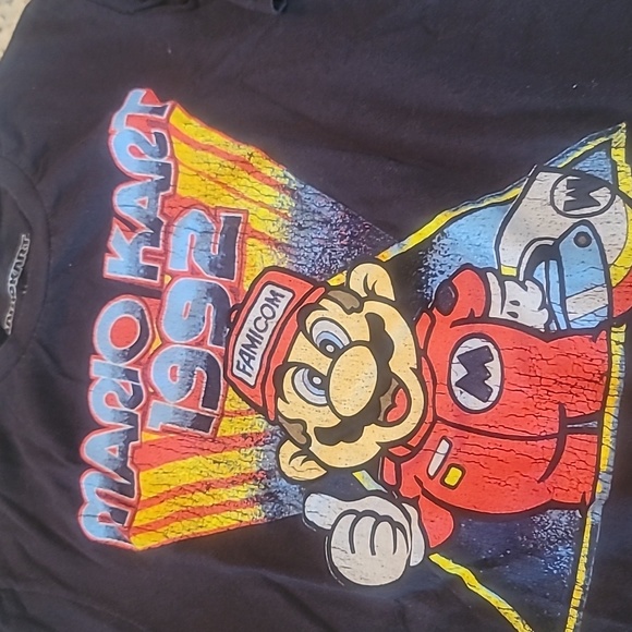 Vintage Style Super Nintendo SUPER MARIO KART T-Shirt Size Medium - Picture 1 of 1